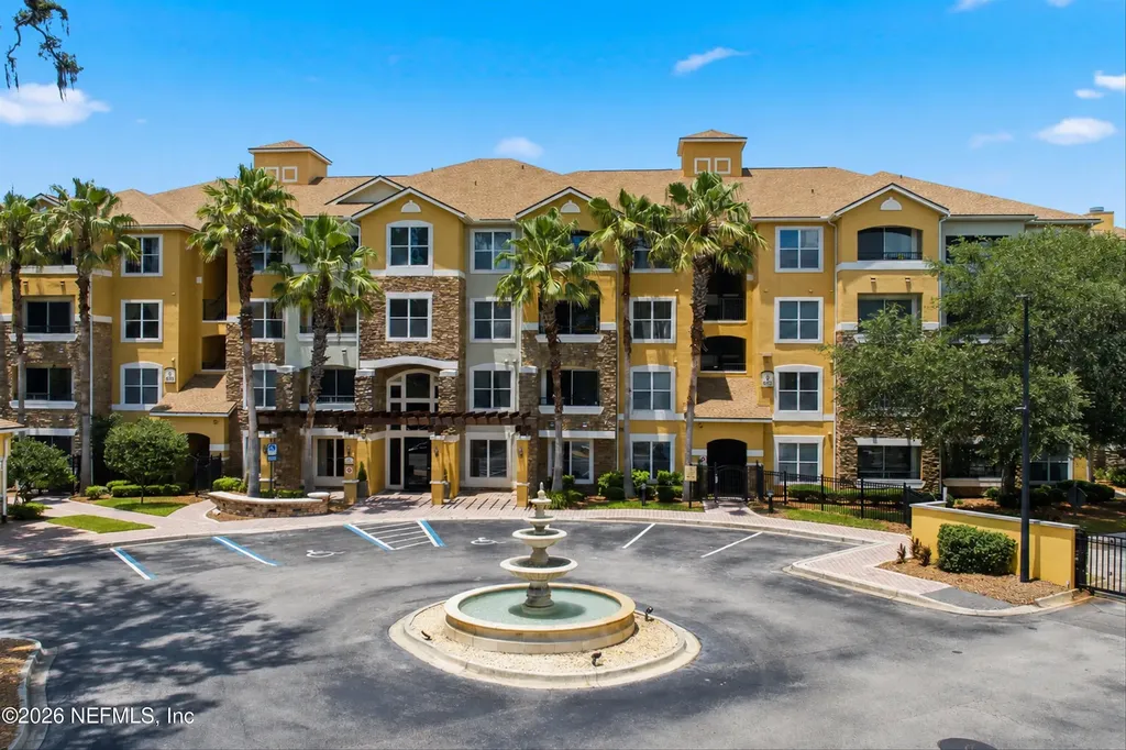 8539 Gate Parkway Jacksonville FL 32216