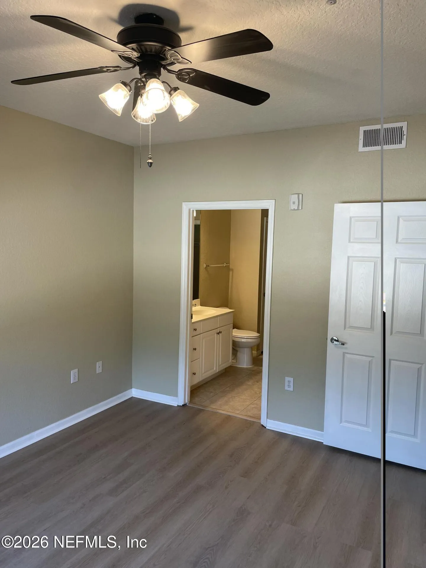 8539 Gate Parkway Jacksonville FL 32216