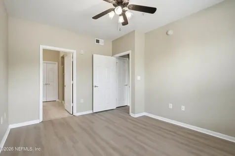 8539 Gate Parkway Jacksonville FL 32216