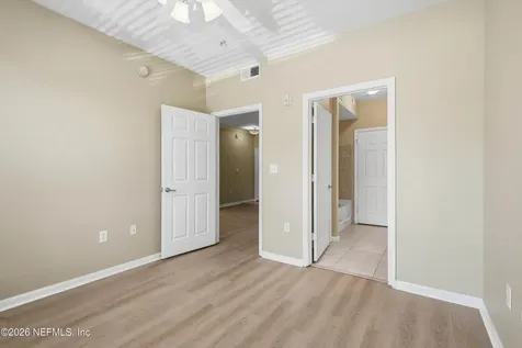 8539 Gate Parkway Jacksonville FL 32216