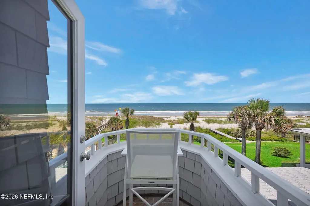 42 3rd Street Atlantic Beach FL 32233