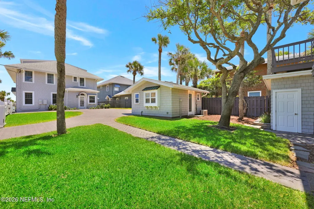 42 3rd Street Atlantic Beach FL 32233