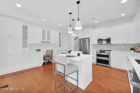 42 3rd Street Atlantic Beach FL 32233