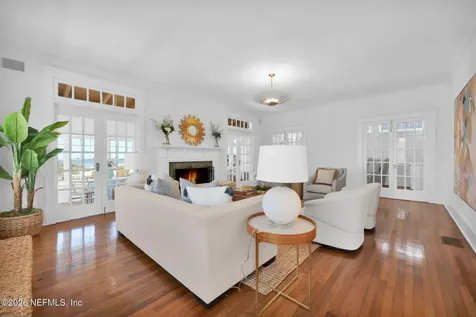 42 3rd Street Atlantic Beach FL 32233