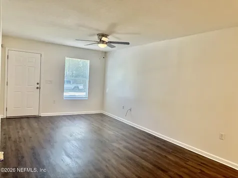 8173 Woods Avenue Jacksonville FL 32216