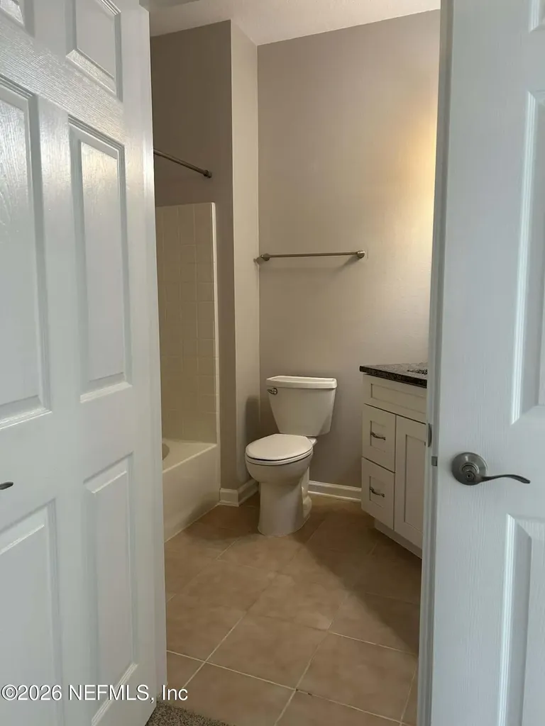 7990 Baymeadows Road E Jacksonville FL 32256