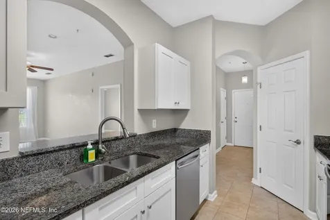 7990 Baymeadows Road E Jacksonville FL 32256