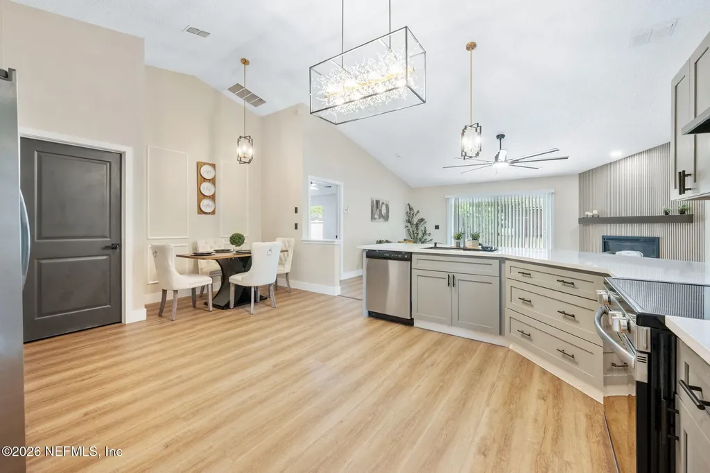 2912 Cold Creek Boulevard Jacksonville FL 32221