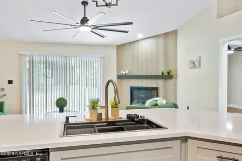 2912 Cold Creek Boulevard Jacksonville FL 32221
