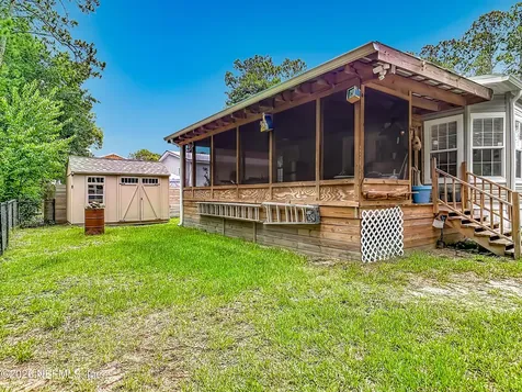137 Kerry Drive Satsuma FL 32189