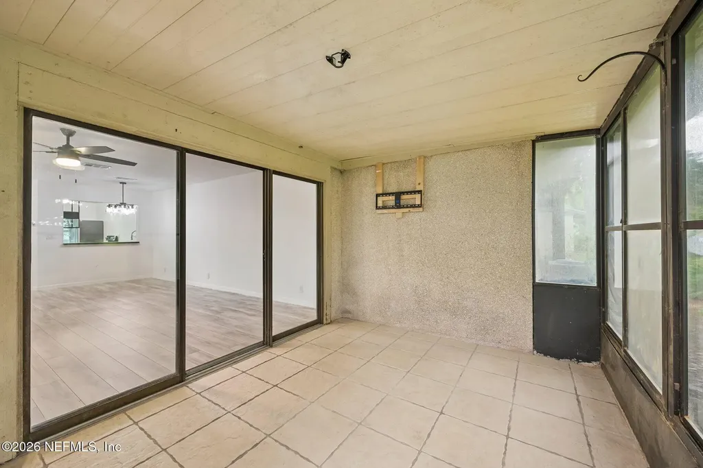 7701 Baymeadows Circle W Jacksonville FL 32256