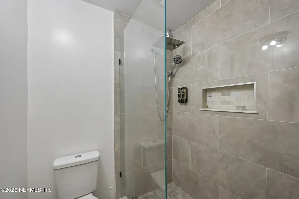 7701 Baymeadows Circle W Jacksonville FL 32256