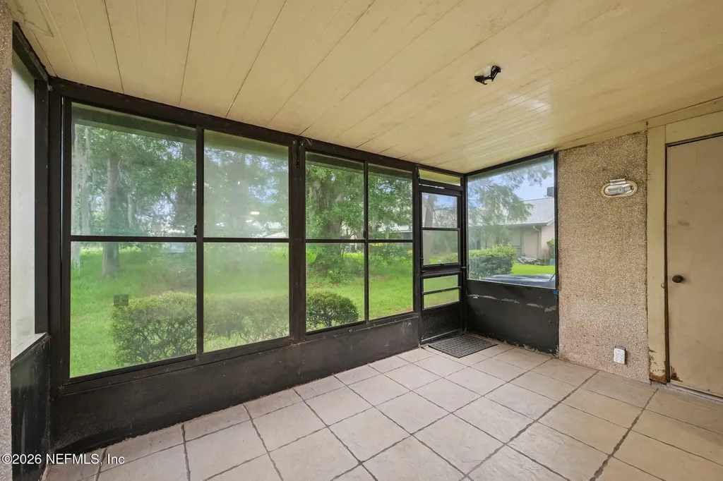 7701 Baymeadows Circle W Jacksonville FL 32256