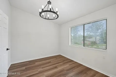 7701 Baymeadows Circle W Jacksonville FL 32256