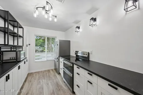 7701 Baymeadows Circle W Jacksonville FL 32256