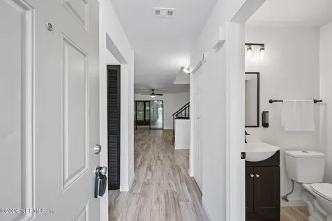 7701 Baymeadows Circle W Jacksonville FL 32256