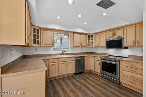 4340 Springmoor Drive W Jacksonville FL 32225