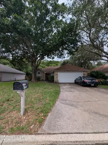 1586 N Crabapple Cove Court Jacksonville FL 32225