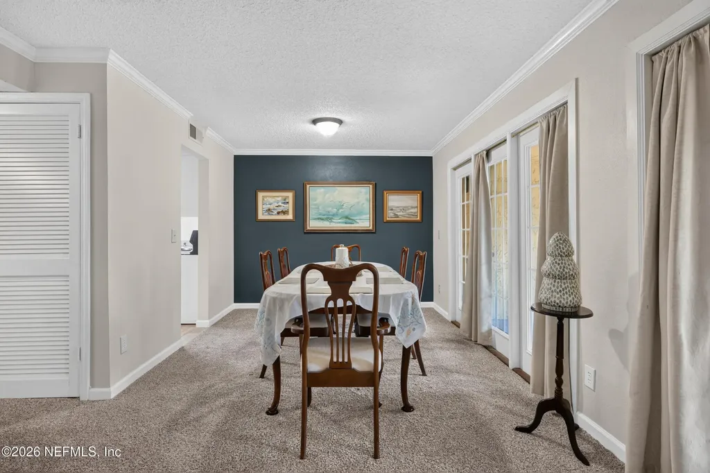 6515 La Mirada W Jacksonville FL 32217