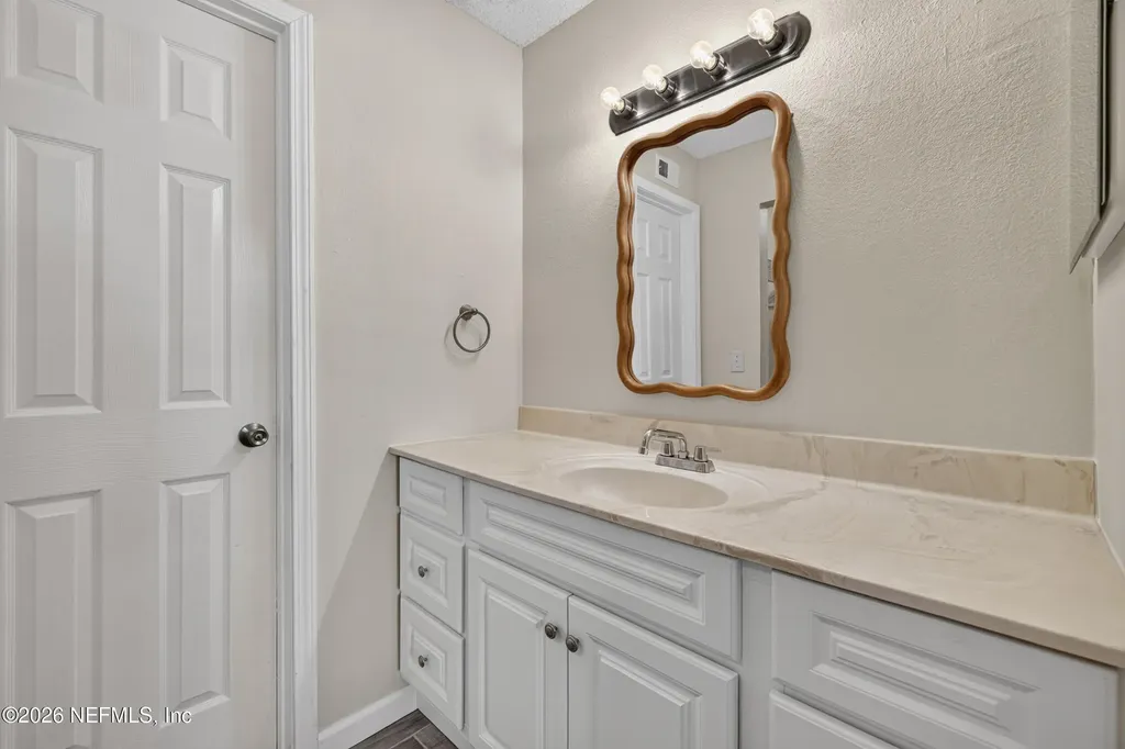 6515 La Mirada W Jacksonville FL 32217