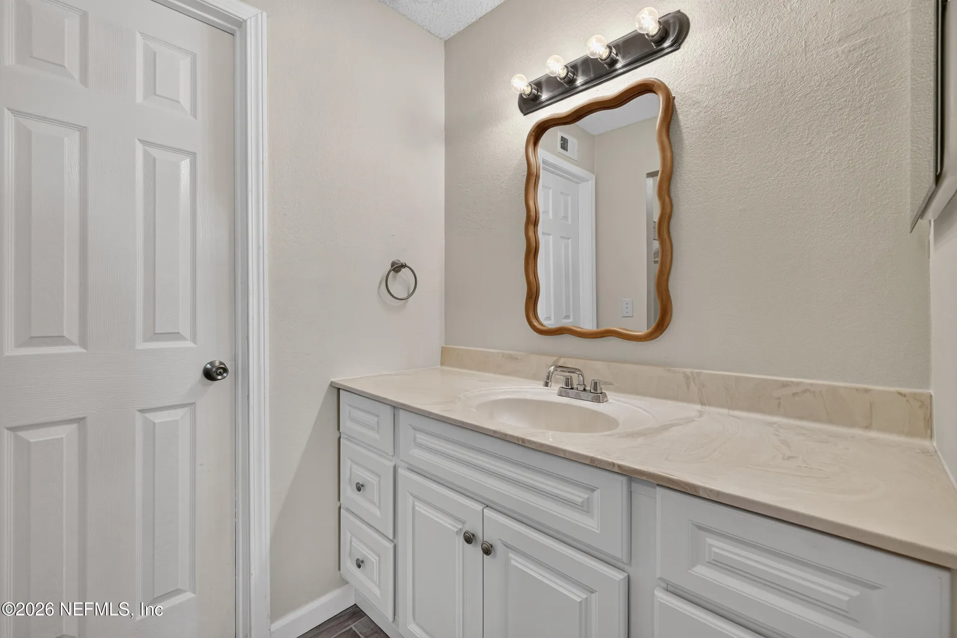 6515 La Mirada W Jacksonville FL 32217