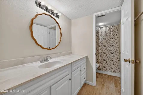 6515 La Mirada W Jacksonville FL 32217