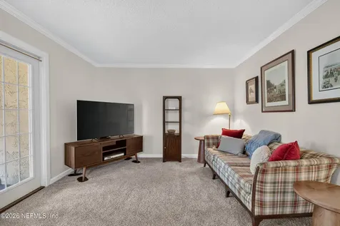 6515 La Mirada W Jacksonville FL 32217