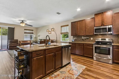 2412 Caney Oaks Drive Jacksonville FL 32218