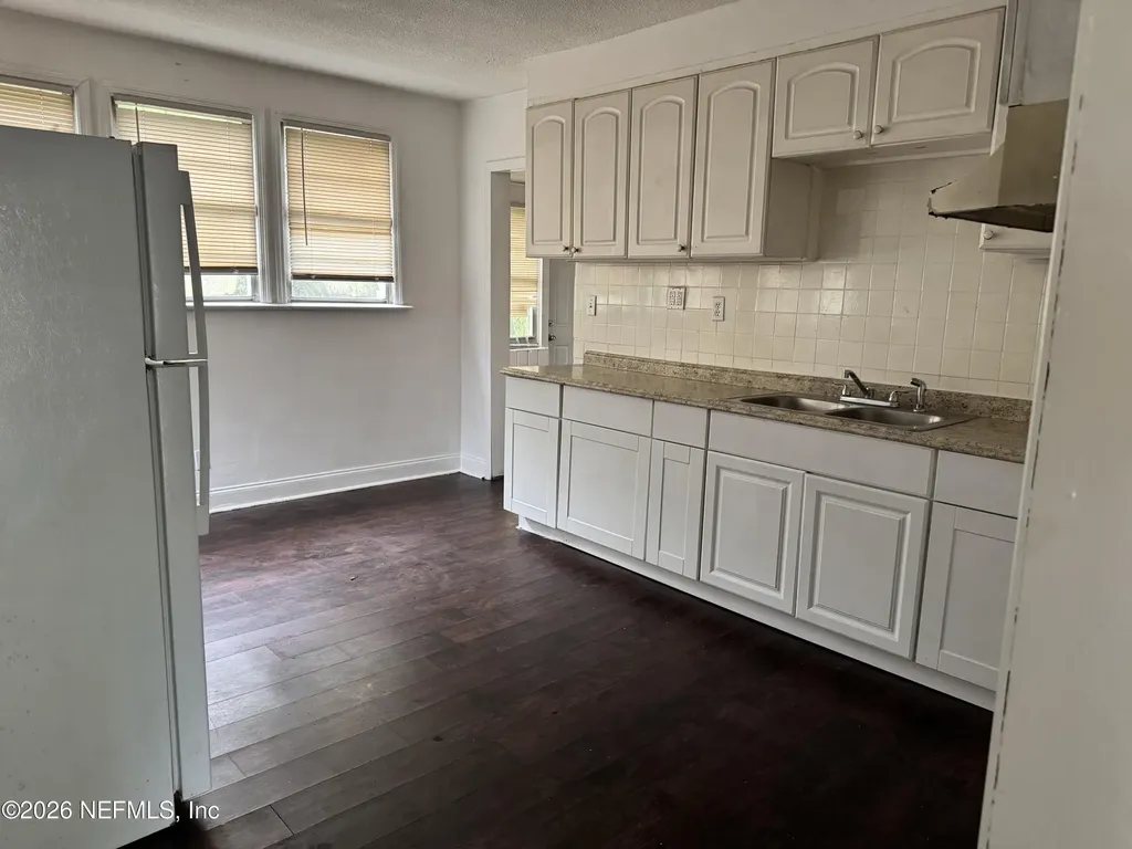 9061 Monroe Avenue Jacksonville FL 32208