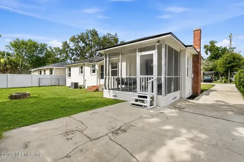 4515 Pinewood Avenue Jacksonville FL 32207