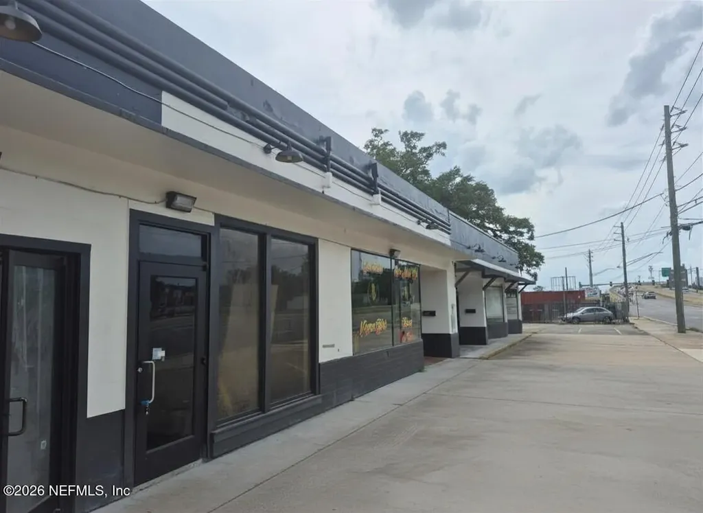 2266 Atlantic Boulevard Jacksonville FL 32207
