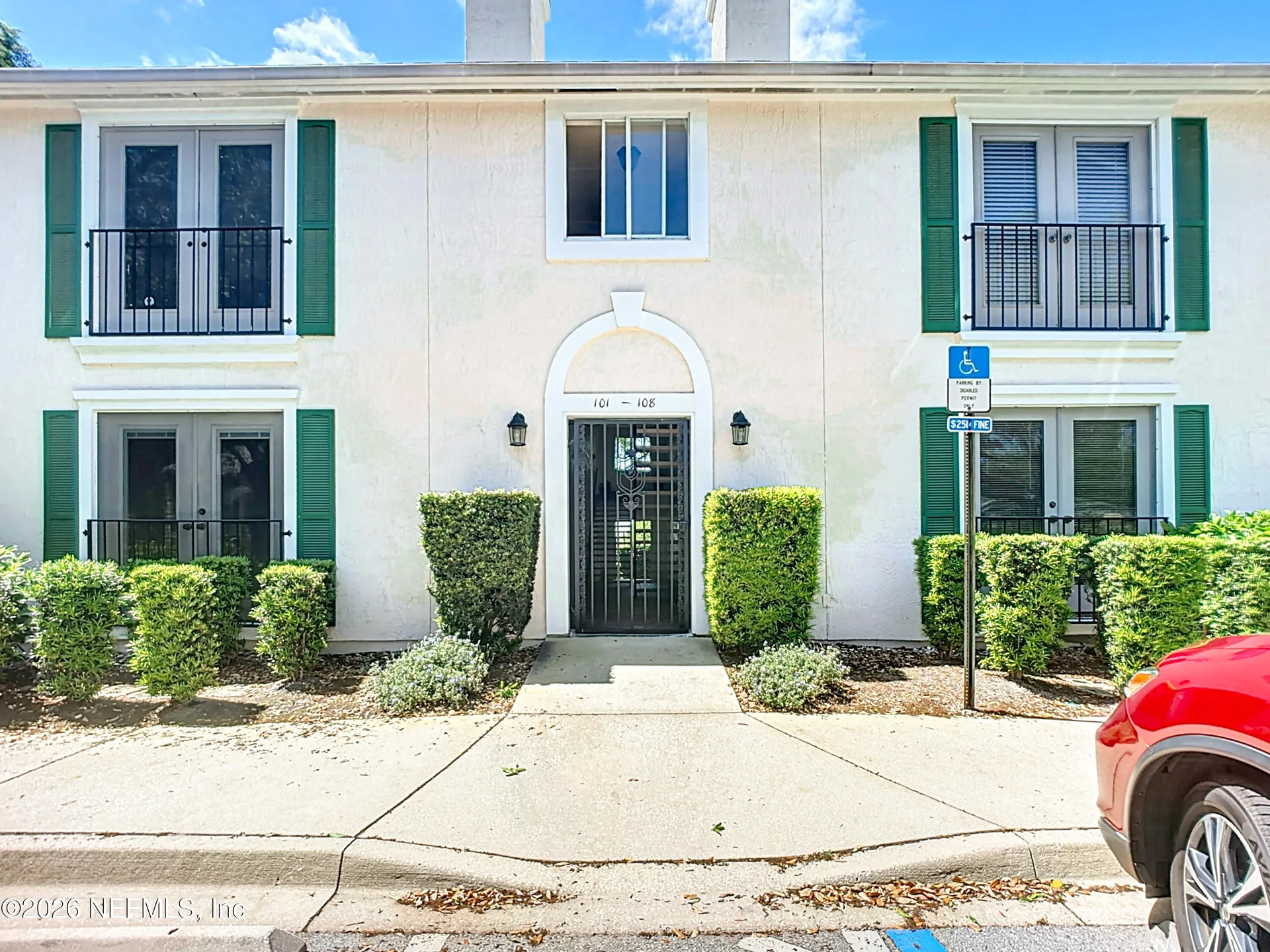 13715 Richmond Park Drive N Jacksonville FL 32224