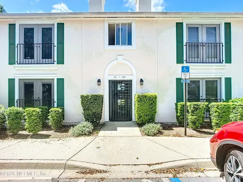 13715 Richmond Park Drive N Jacksonville FL 32224