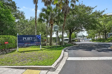 1936 Woodmere Drive Jacksonville FL 32210