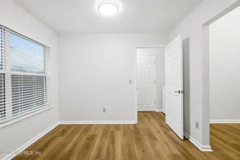 10742 Orchard Walk Place W Jacksonville FL 32257