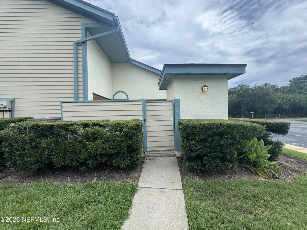 1904 Challenger Court E Jacksonville FL 32233