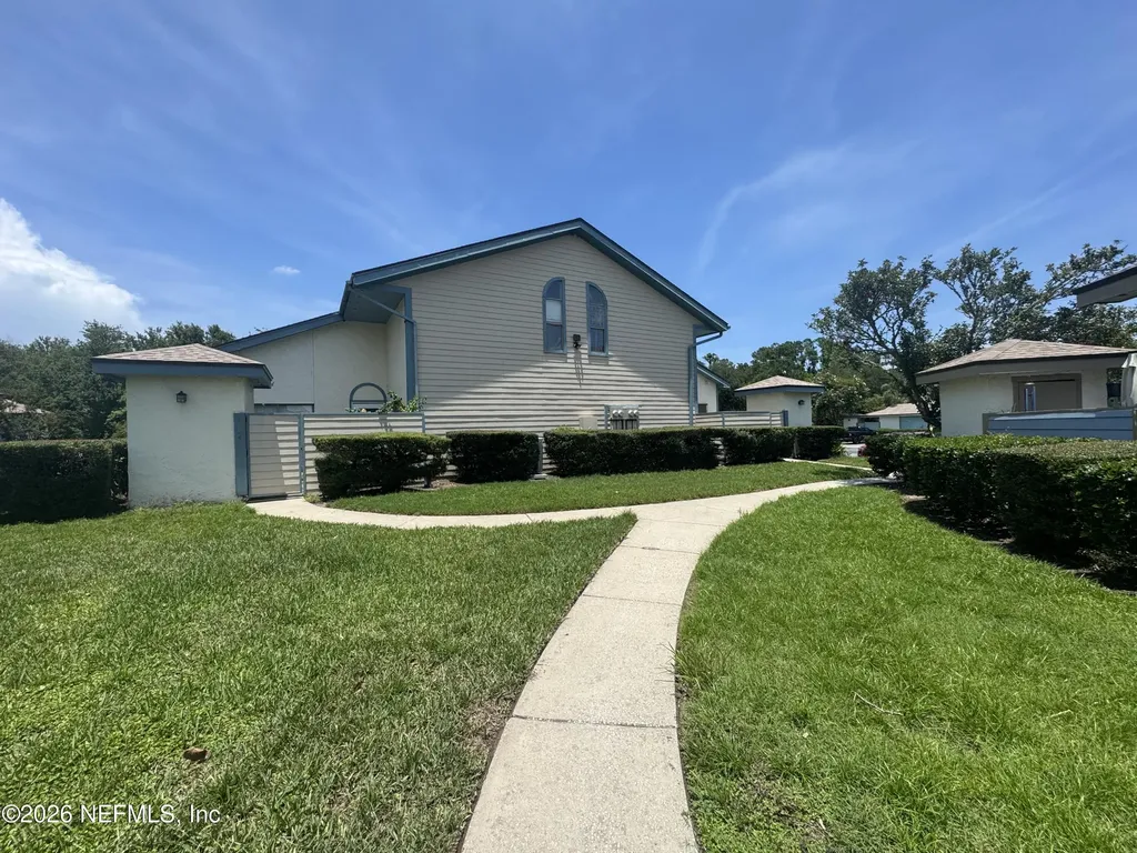 1904 Challenger Court E Jacksonville FL 32233