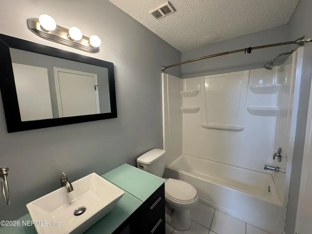 1904 Challenger Court E Jacksonville FL 32233