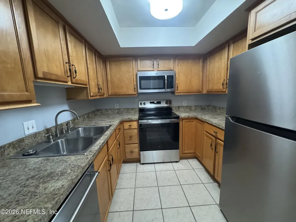 1904 Challenger Court E Jacksonville FL 32233
