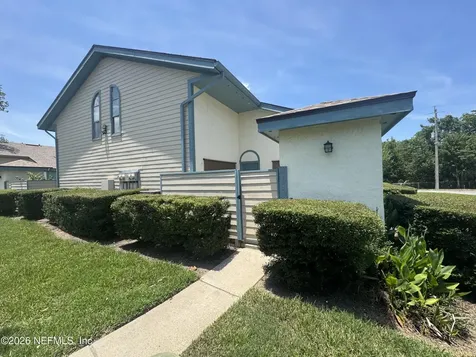 1904 Challenger Court E Jacksonville FL 32233