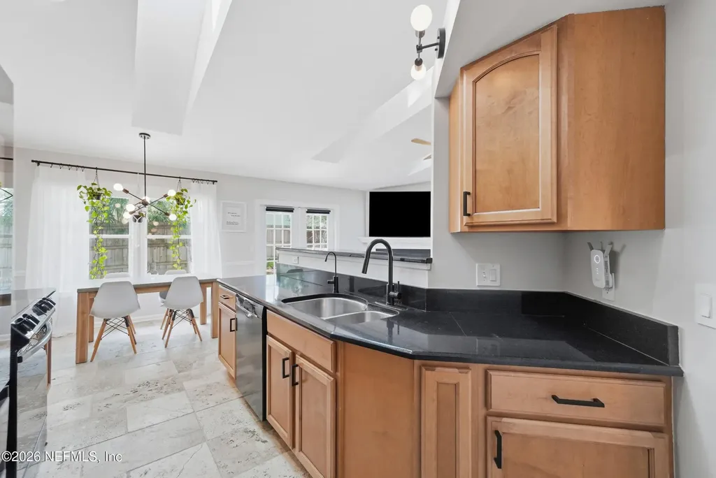 2004 St Martins Drive E Jacksonville FL 32246
