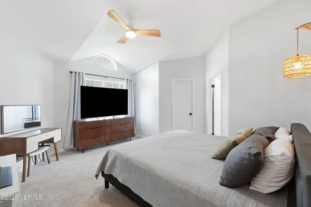 2004 St Martins Drive E Jacksonville FL 32246