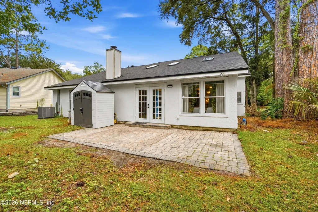 2004 St Martins Drive E Jacksonville FL 32246