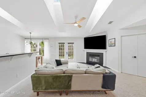 2004 St Martins Drive E Jacksonville FL 32246