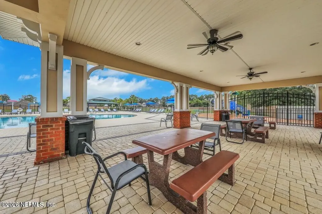 4198 Victoria Lakes Drive W Jacksonville FL 32226