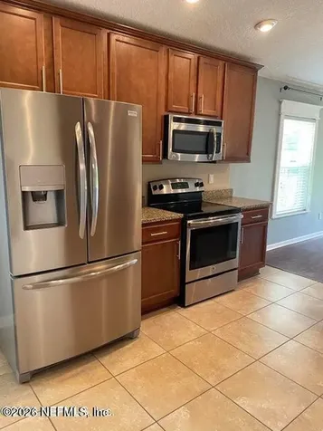 4198 Victoria Lakes Drive W Jacksonville FL 32226