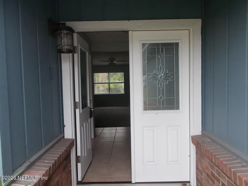 7529 Falcon Trace Drive W Jacksonville FL 32222