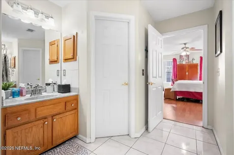 10165 Fawn Lake Court Jacksonville FL 32256