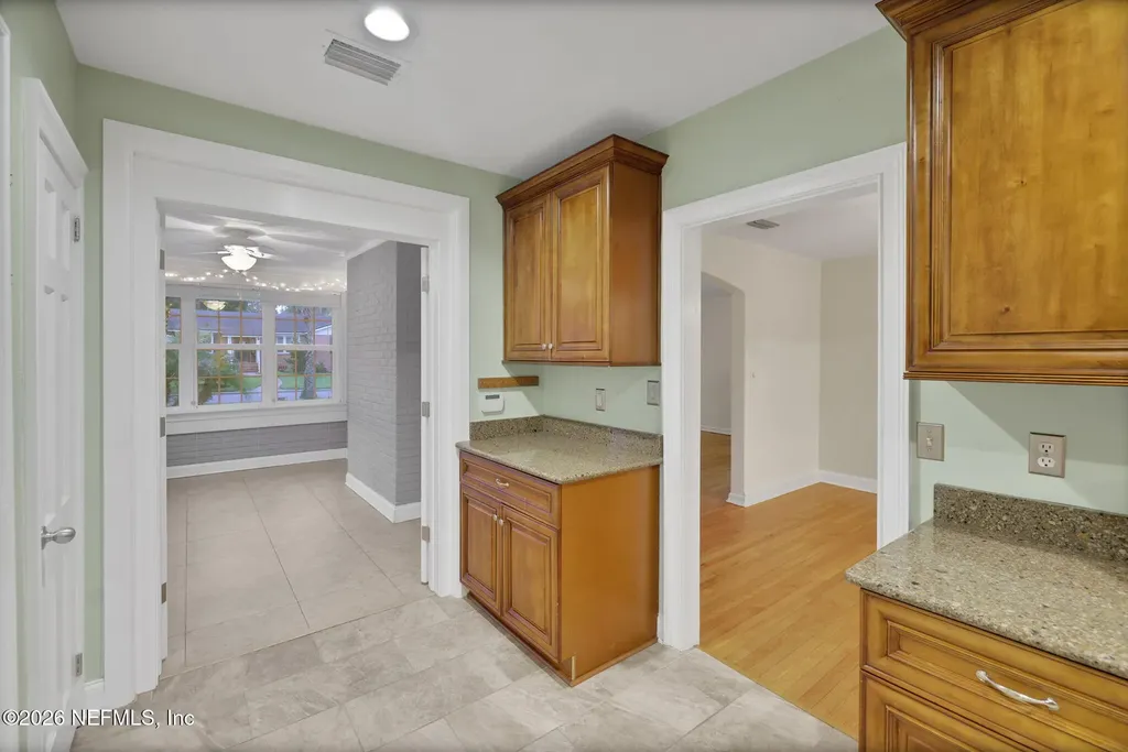 1536 Harbor Oaks Road Jacksonville FL 32207