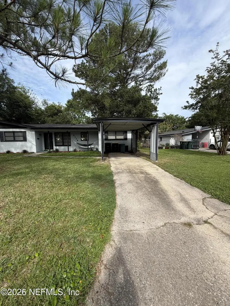 8114 Naranja Drive W Jacksonville FL 32217